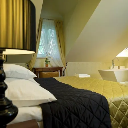 Hotel Dwór W Zabużu