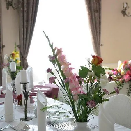 Hotel Dwór W Zabużu 4*