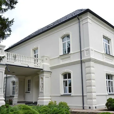 Hotel Dwór W Zabużu Zabuze