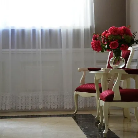 Dwor W Zabuzu Отель 4*