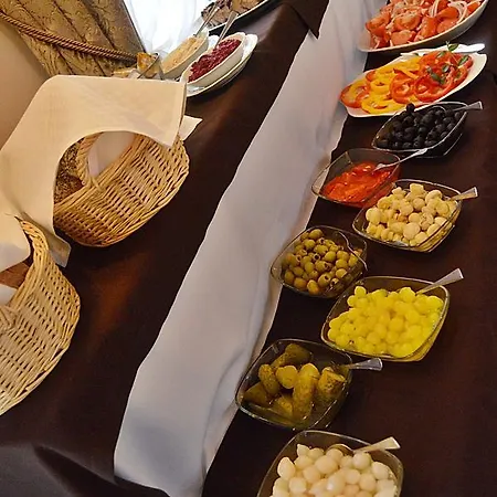 호텔 Dwor W Zabuzu 4*