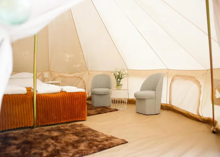 ホテル Dwor W Zabuzu Zabuże