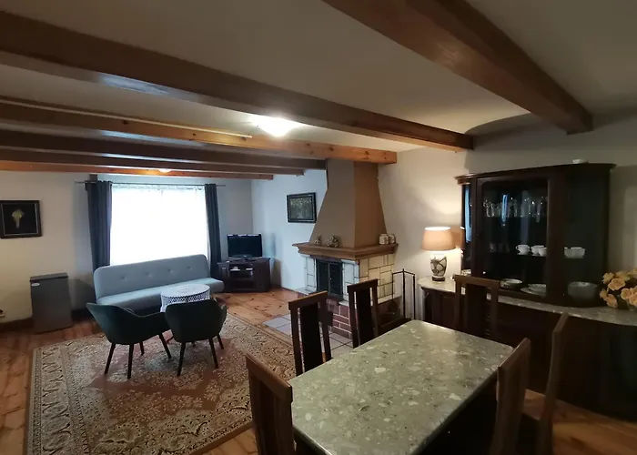 Dwor W Zabuzu ホテル