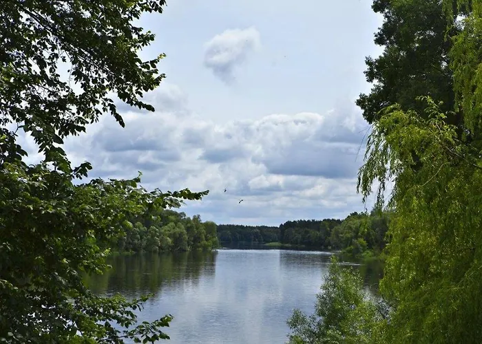 ホテル Dwor W Zabuzu Zabuże