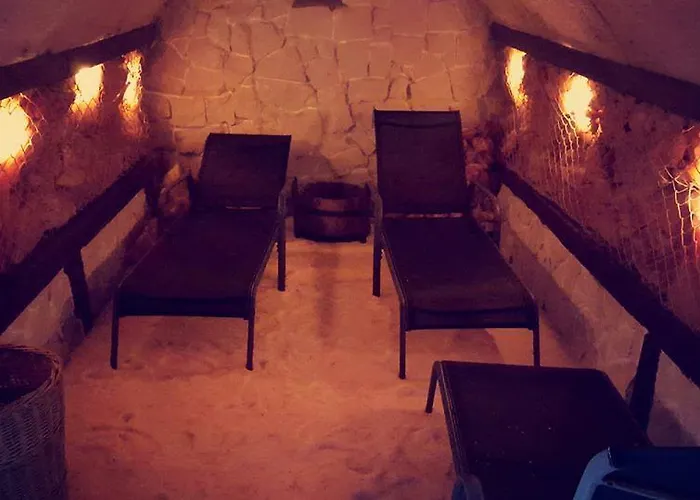 Dwor W Zabuzu 4* Zabuże