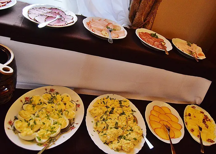 ホテル Dwor W Zabuzu 4*